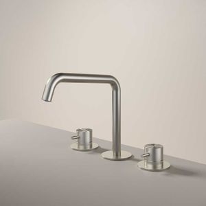 grifo bimando para lavabo