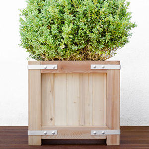 jardinera de madera