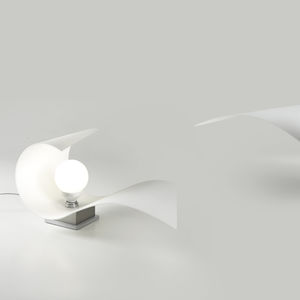 lámpara de mesa