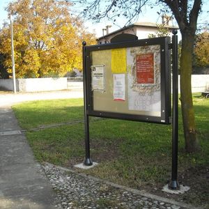panel de información para espacio público