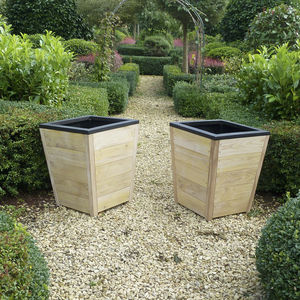 jardinera de roble