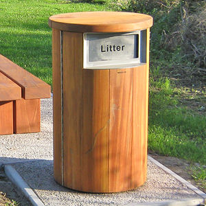 cubo de basura público