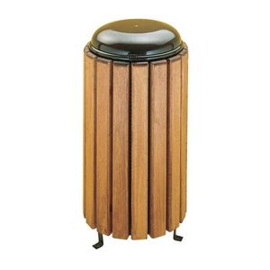 cubo de basura público