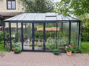 invernadero de jardinería