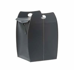 cesta para la ropa de cuero