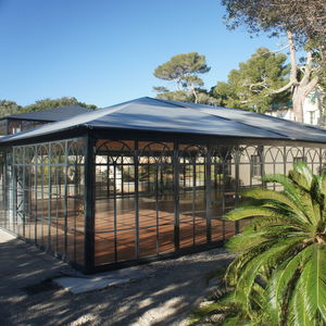 cerramiento de terraza autoportante / de acero galvanizado / para el sector servicios
