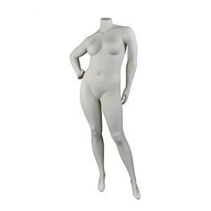 maniquí mujer corpulenta