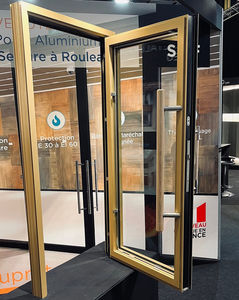 puerta de aluminio