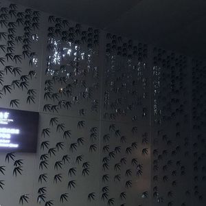 revestimiento mural de metal