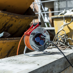 carrete de cable 3 tomas