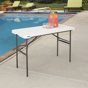 mesa contemporánea
