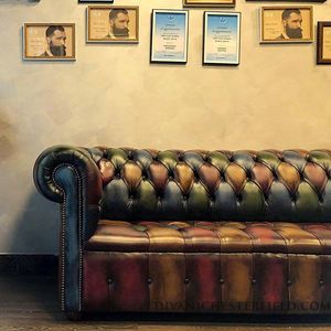 sofá Chesterfield