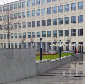 columna luminosa contemporánea