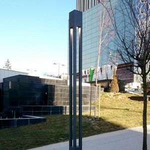columna luminosa contemporánea