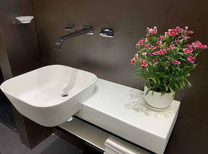 lavabo suspendido