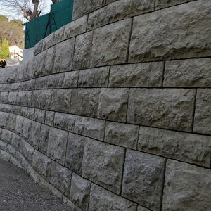 bloque de hormigón macizo