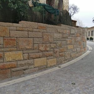 revestimiento mural de piedra