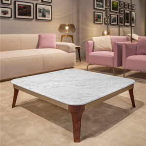 mesa de centro moderna / de mármol / con base de nogal / cuadrada