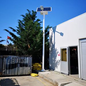 farola urbana / contemporánea / de aluminio / de PMMA