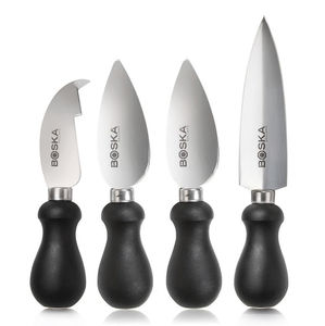 cuchillo para queso con mango de plástico