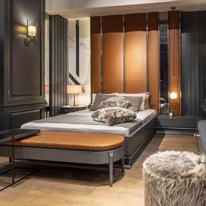habitación de hotel clásica