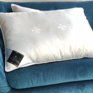 almohada de satén