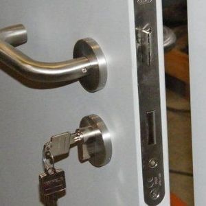 puertas industriales acústicas