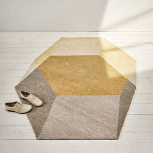 alfombra contemporánea / con motivos / de lana / rectangular