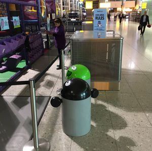 cubo de basura higiénico