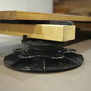 pedestal para terraza de plástico reciclado