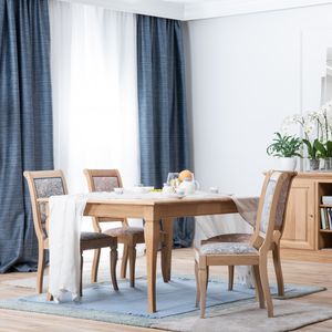 mesa de comedor clásica