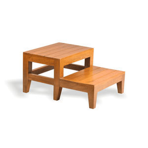 escalón de madera