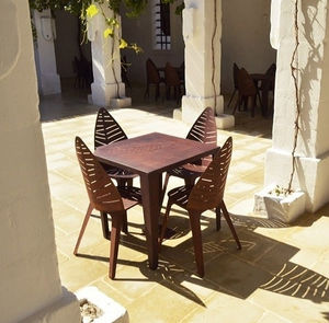 mesa contemporánea