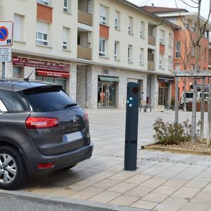 bolardo antiestacionamiento