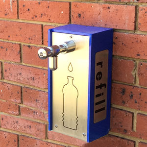 fuente de agua de pared