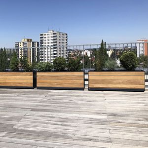 jardinera de madera