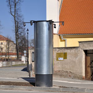 columna publicitaria