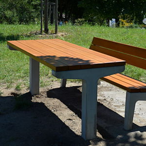 mesa contemporánea