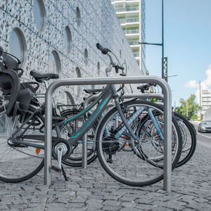 aparcabicis de suelo