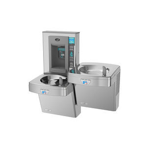 fuente de agua de pared