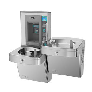 fuente de agua sin contacto