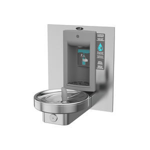 fuente de agua sin contacto