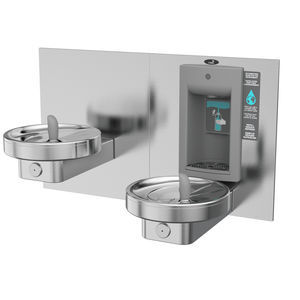 fuente de agua fría