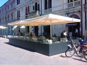 sombrilla central
