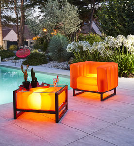 mesa de centro con luz