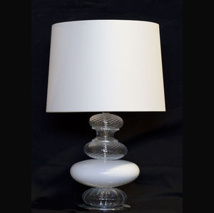 lámpara de mesa
