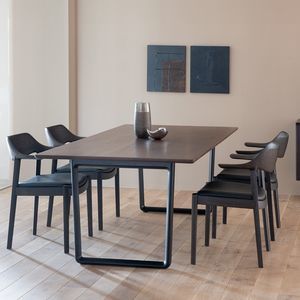 mesa de comedor contemporánea