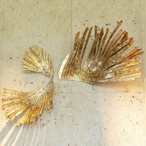 escultura de fibra acrílica