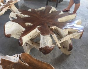 mesa contemporánea