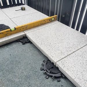 pedestal para suelo técnico de plástico